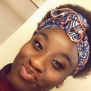 Meet your Posher, Haneefah